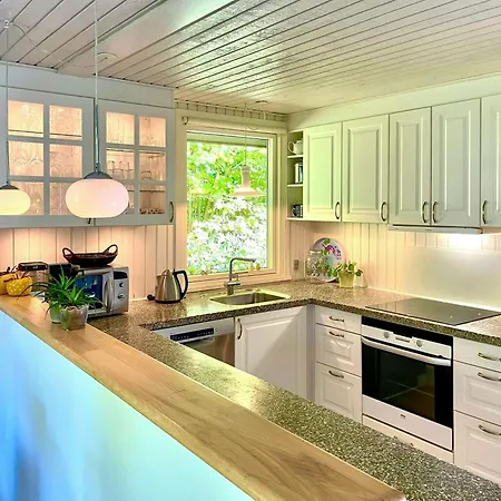 Nature Retreat With Fjord Views Near * Spottrup