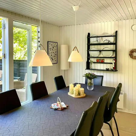 Nature Retreat With Fjord Views Near * Spottrup