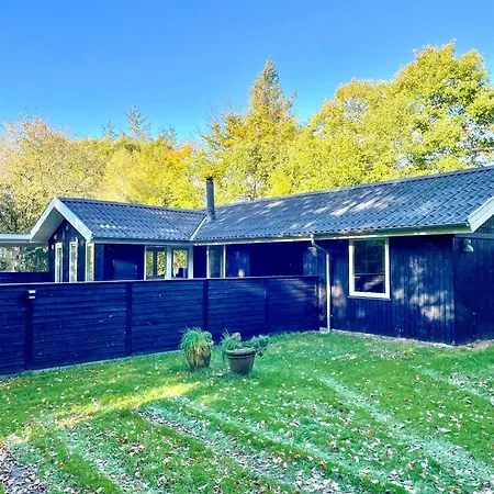 Feriehus Nature Retreat With Fjord Views Near