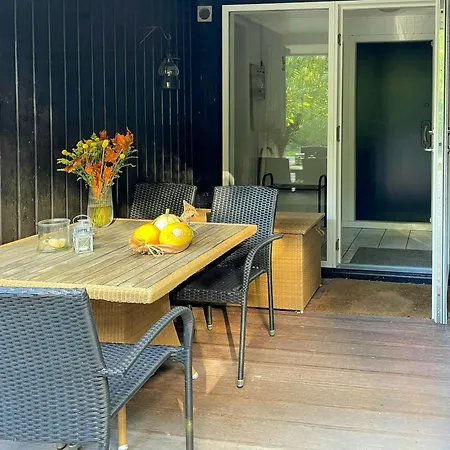 Prázdninový dům Nature Retreat With Fjord Views Near Spottrup