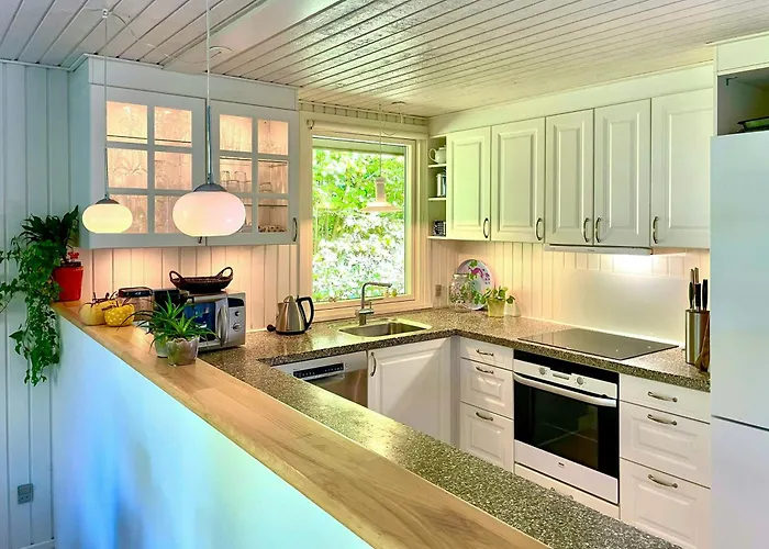 Nature Retreat With Fjord Views Near * Spottrup