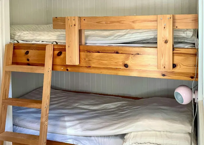 Prázdninový dům Nature Retreat With Fjord Views Near